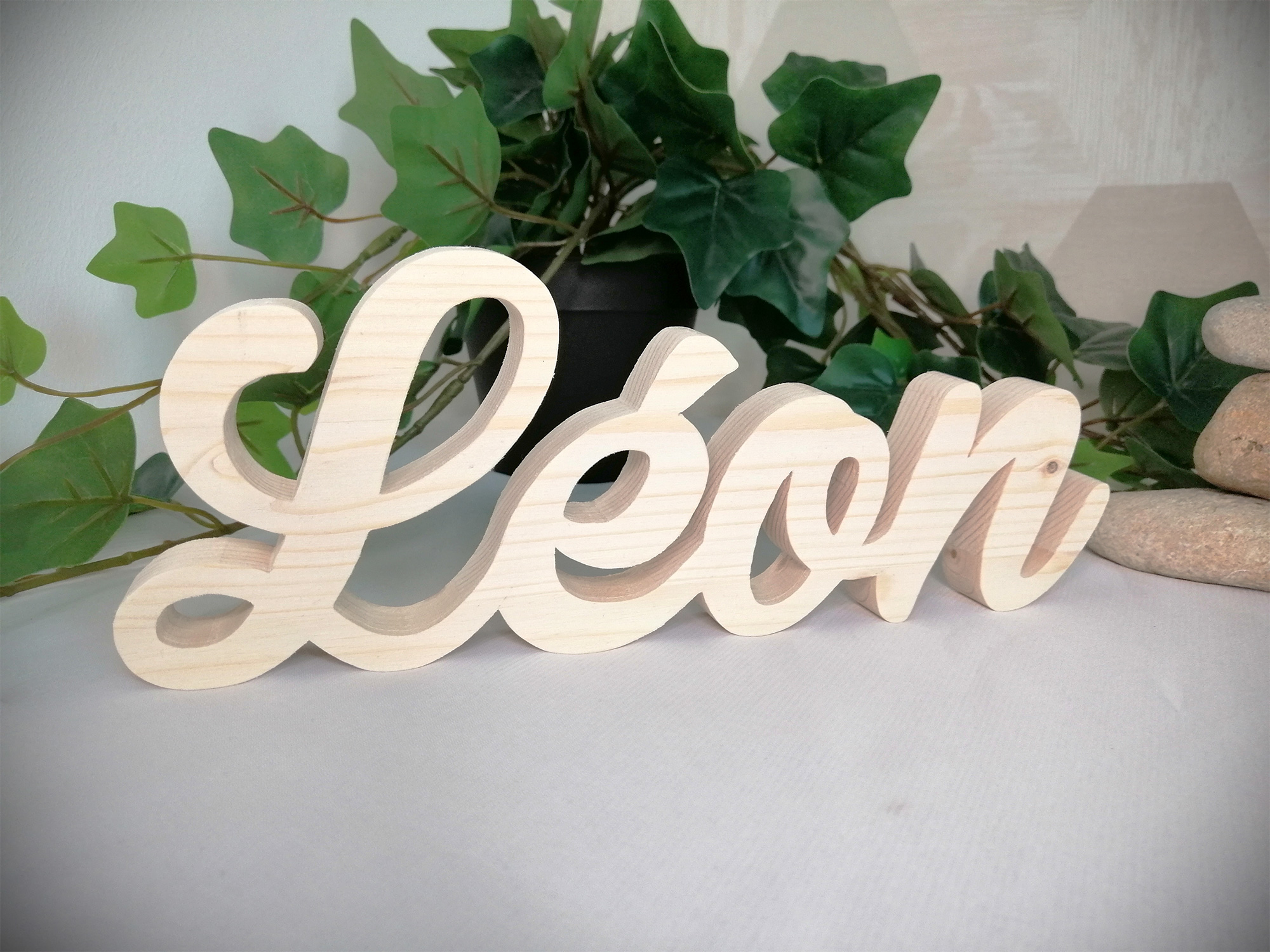 Prénom en bois massif naturel