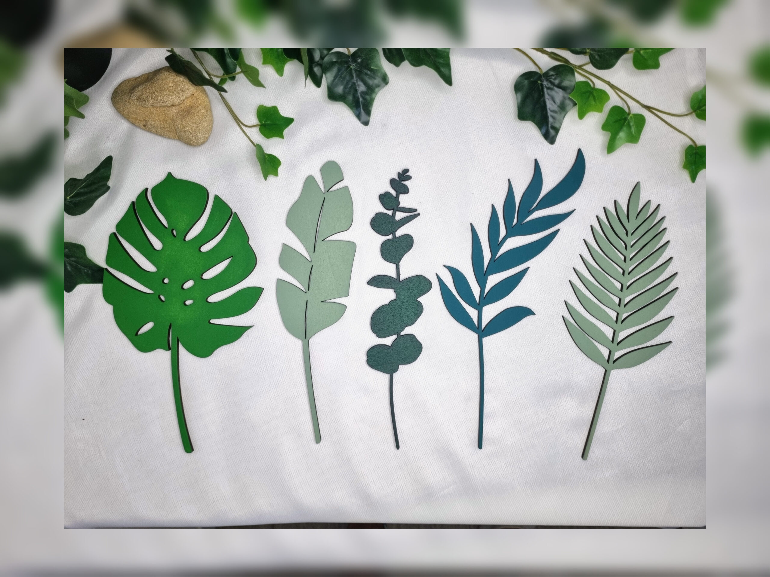 Feuilles tropicales en bois personnalisées